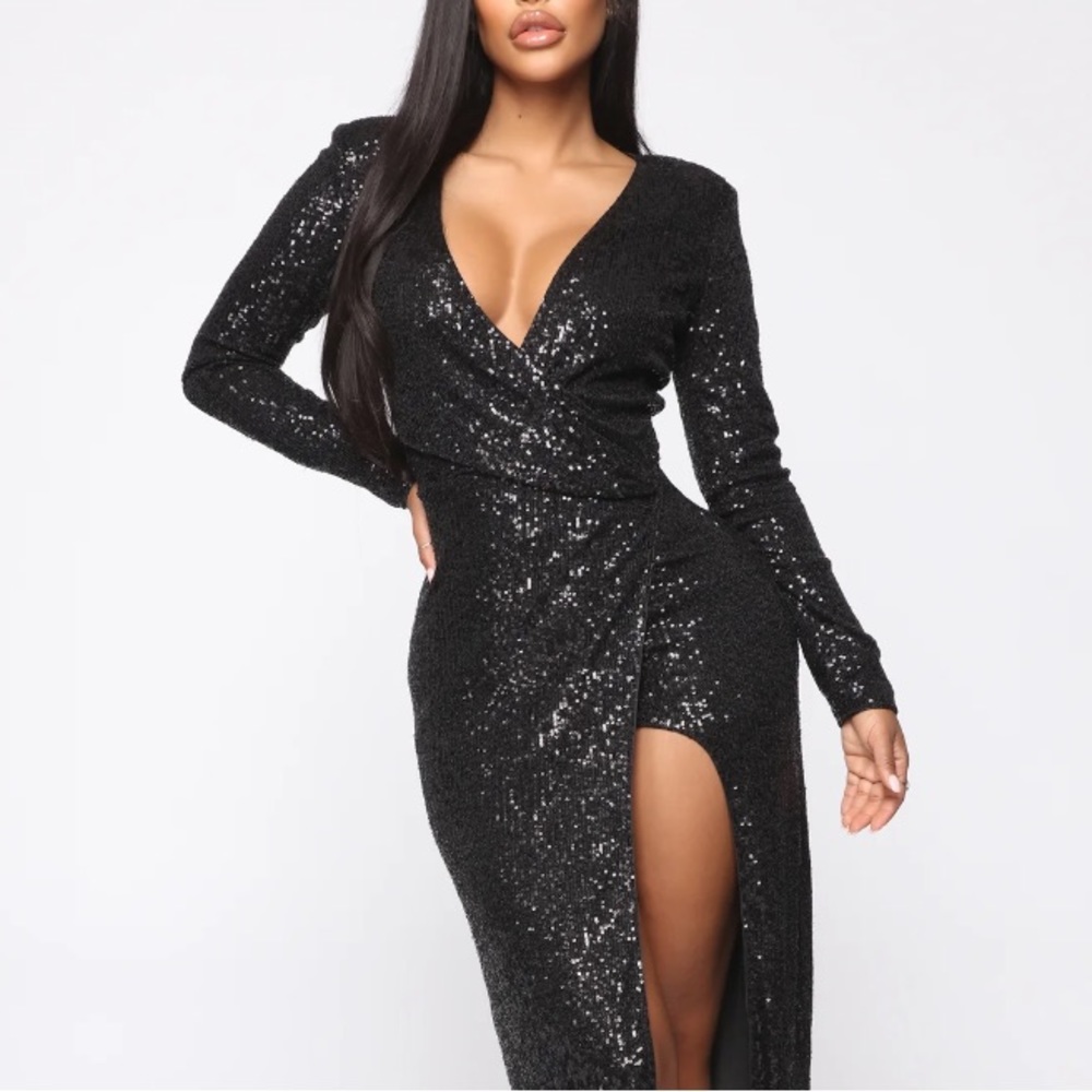 NWT Shine Away Sequin Maxi Dress